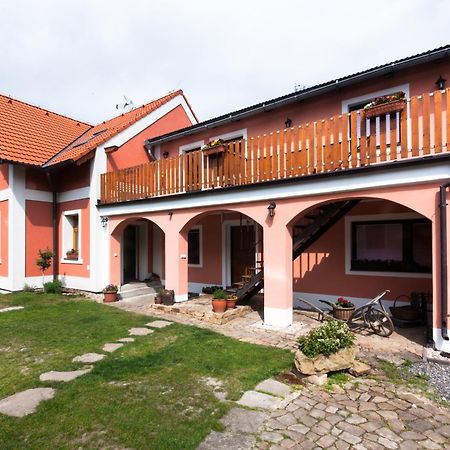 Penzion Na Statku Stary Vestec Exterior foto
